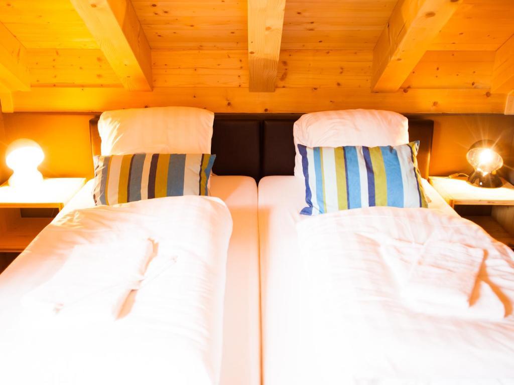 Nangijala Guest House Disentis Pokój zdjęcie